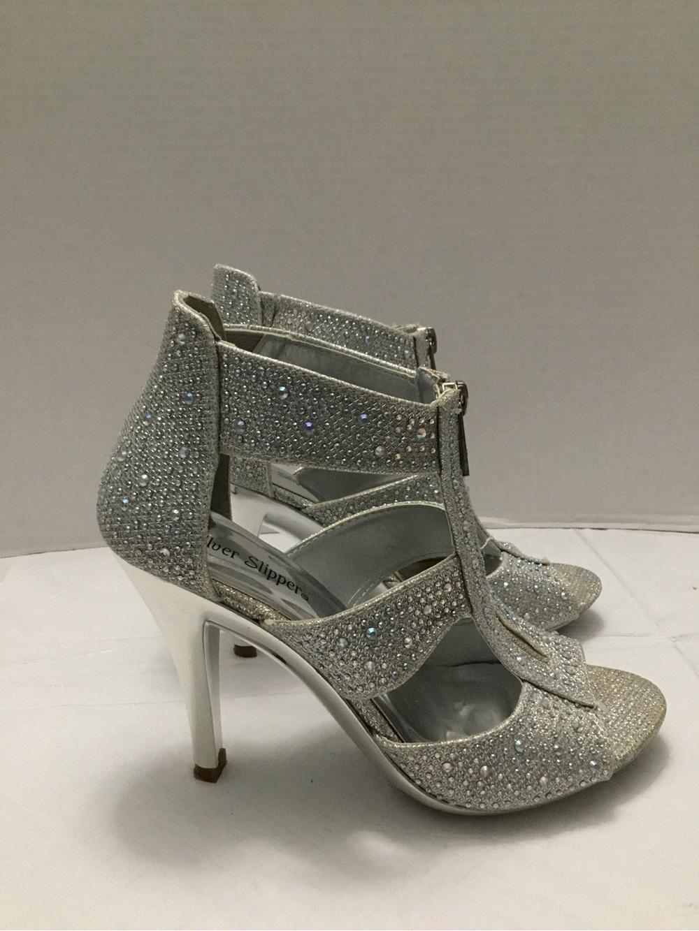 Silver Slipper Crystal Embellished Zip Front Dress Sandals Womens Size 6